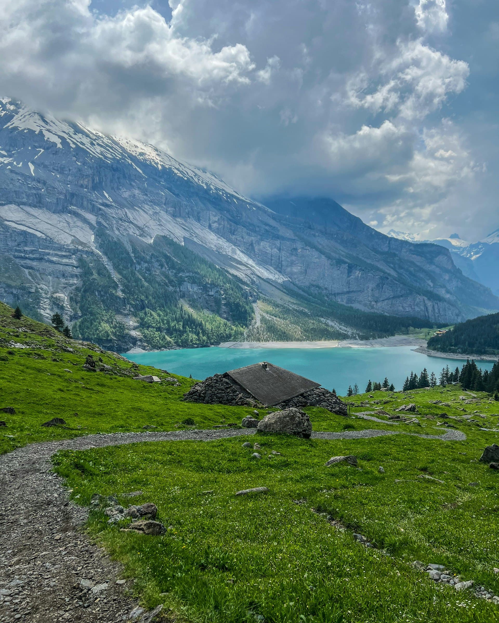 Swiss Lakes & Castles 4-Day Tour
